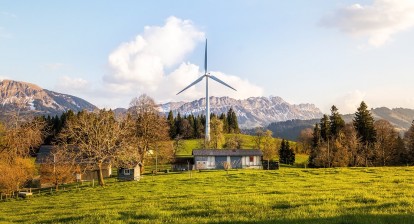 UK government pledges to cut emissions to net zero by 2050