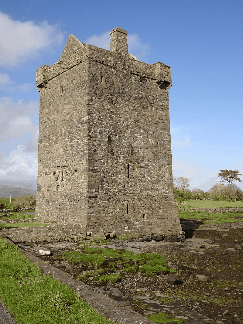 Rockfleet Castle County Mayo by Brholden Wikimedia
