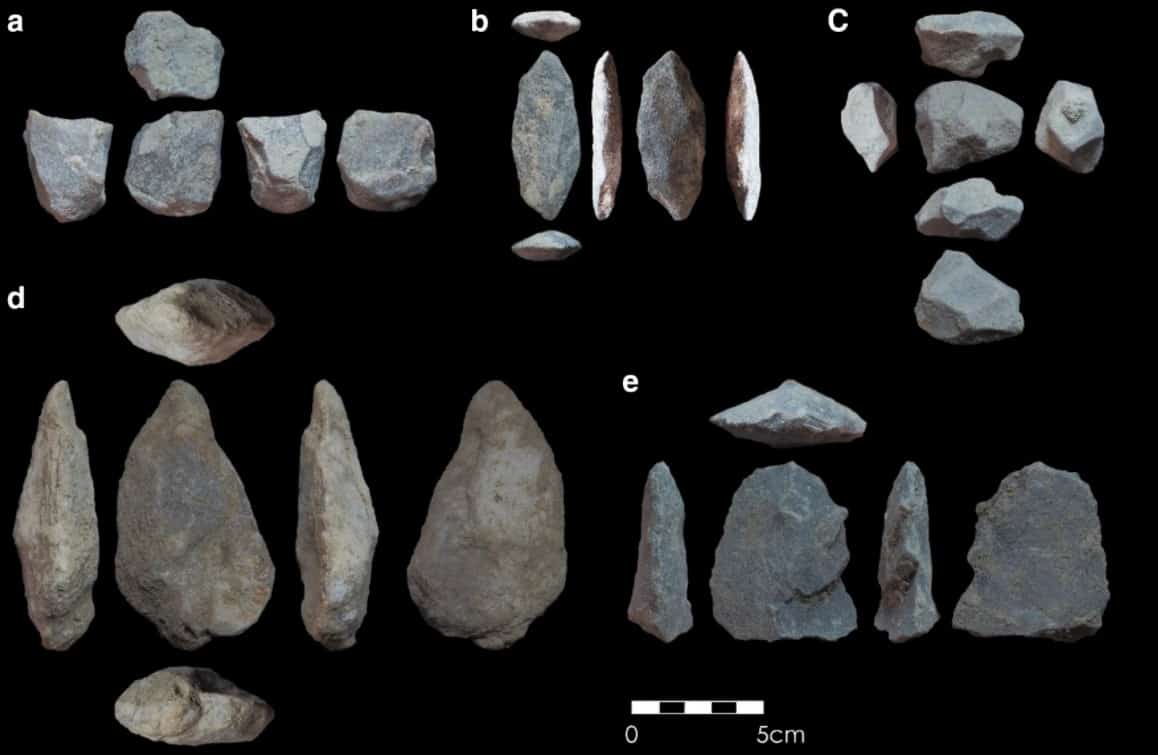 Stone tools at Singi Talav site in Thar Desert Rajasthan, India. Acheulian stone tool culture. 360onhistory.com
