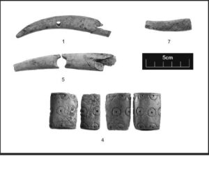 Antler objects including toggle. Image: Poulton Research Project